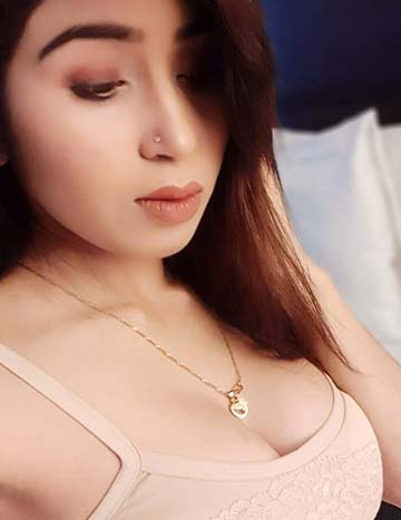 Call Girls Near Jayamahal Palace Bangalore